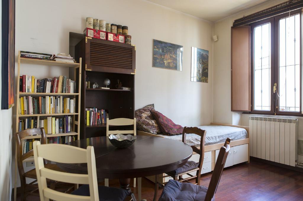 Garibaldi Apartment Milano Værelse billede